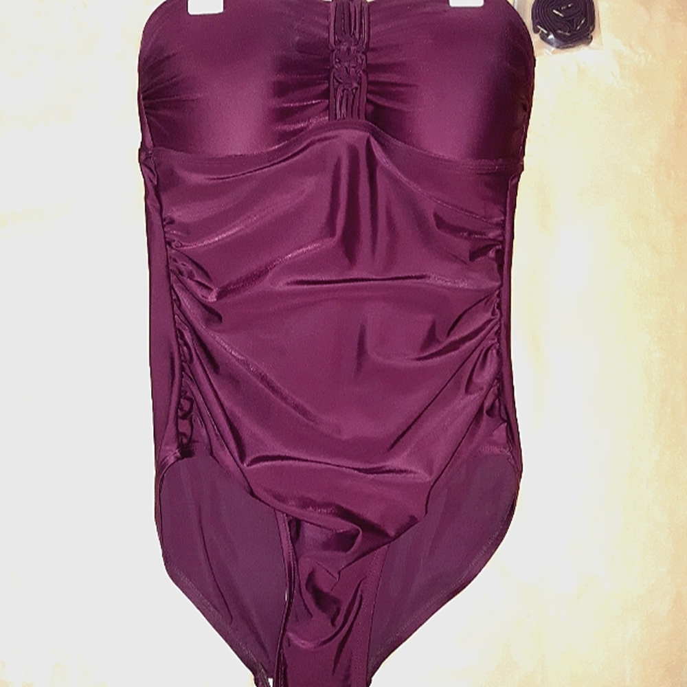 Strapless 1 piece Bathing Suit